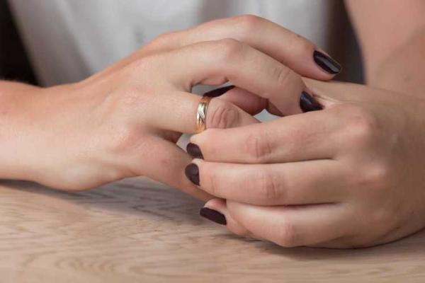 属鸡男和属鼠女的婚配是否相克？生活中需要注意哪些问题才能白头偕老？